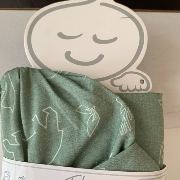 TOBY HAT WRAP and BOOTIES 3 PIECE SET 42" BY 42" WRAP NEW - Picture 2 of 7